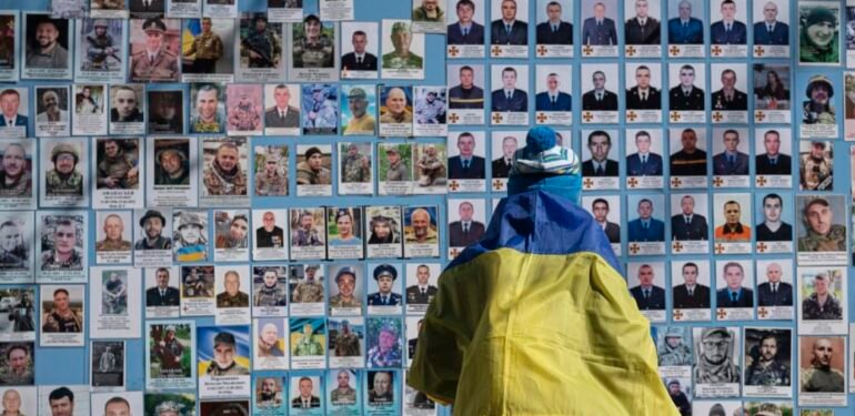 Ukrayna tartışmalı seferberlik yasasını kabul etti