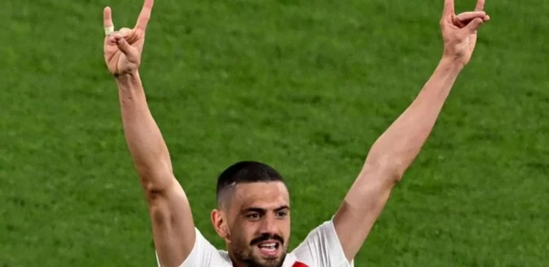 merih-demiral-bozkurt-isareti-ile-ilgili-konustu-om0x